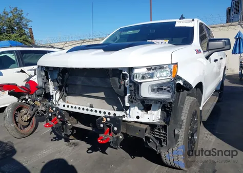 2023 Chevrolet Silverado 1500 4Wd Short Bed Lt Trail Boss z USA, uszkodzony, nr VIN 3GCUDFEDXPG331436